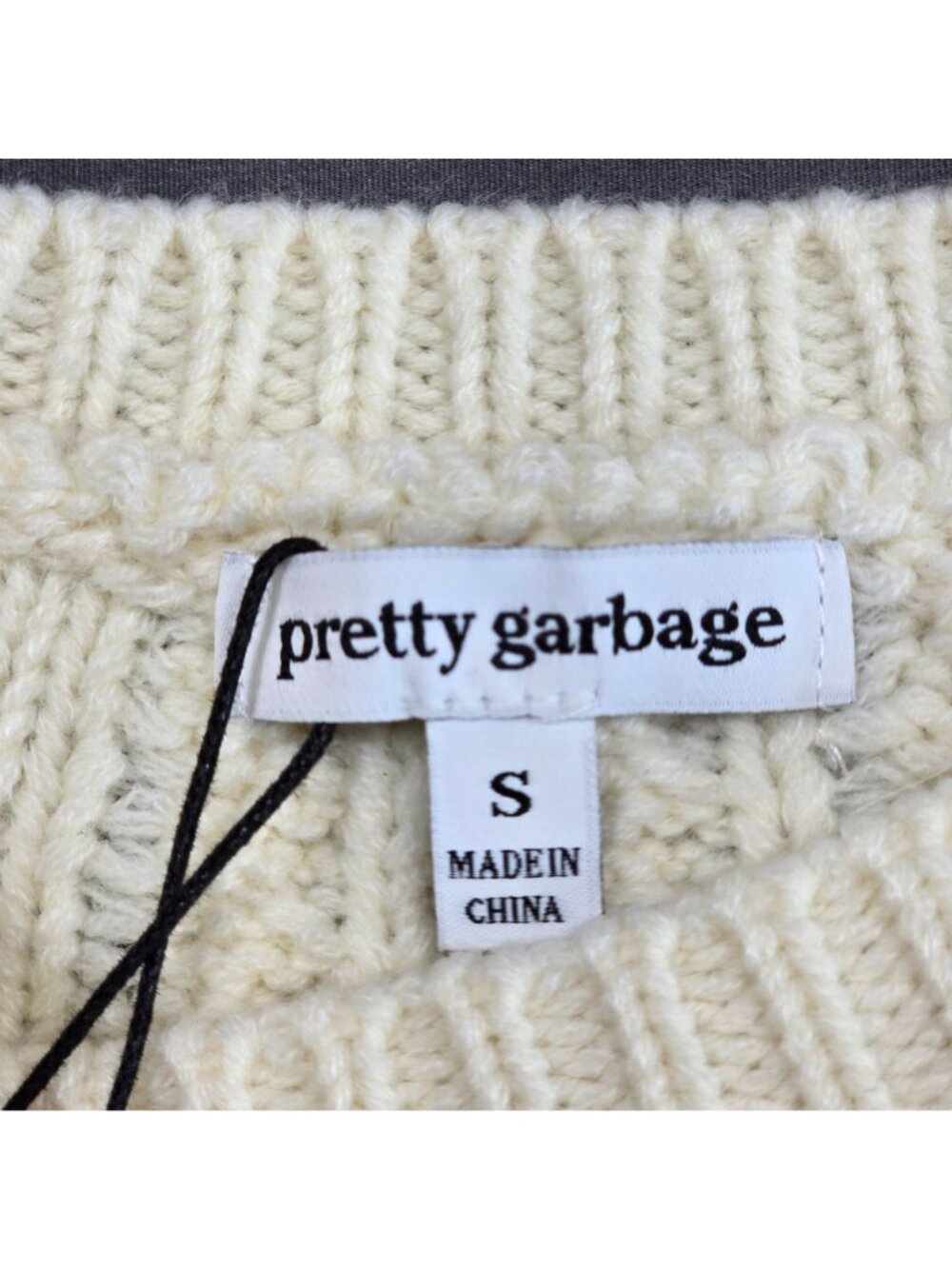 NEW Pretty Garbage Small Cable Knit Crop Sweater Off White Heart Keyhole - Picture 2 of 4